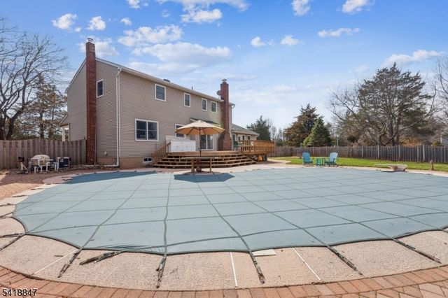 3 Stagecoach Way, Hillsborough Twp., NJ 08844