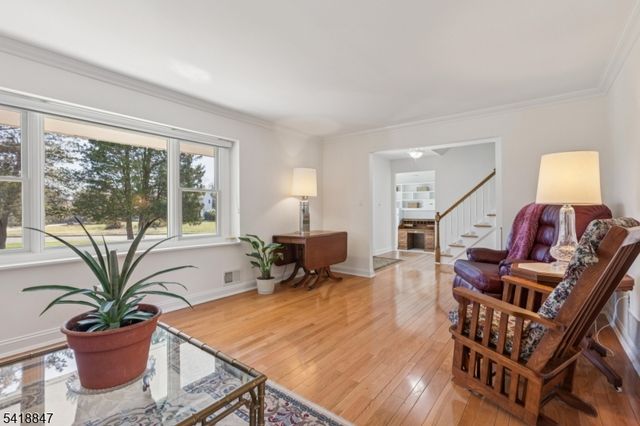 3 Stagecoach Way, Hillsborough Twp., NJ 08844