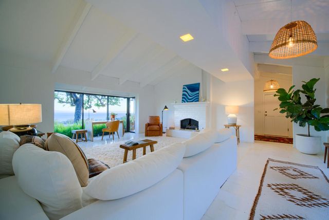 3330 Foothill Road, Carpinteria, CA 93013