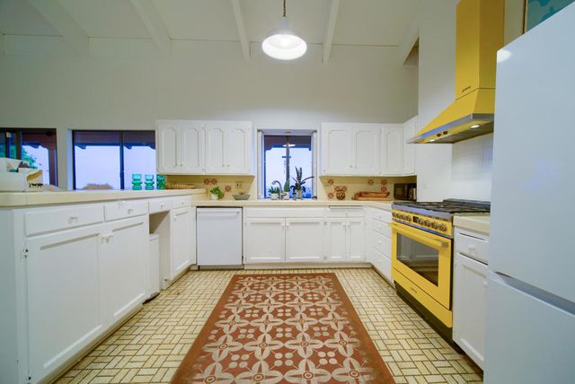 3330 Foothill Road, Carpinteria, CA 93013