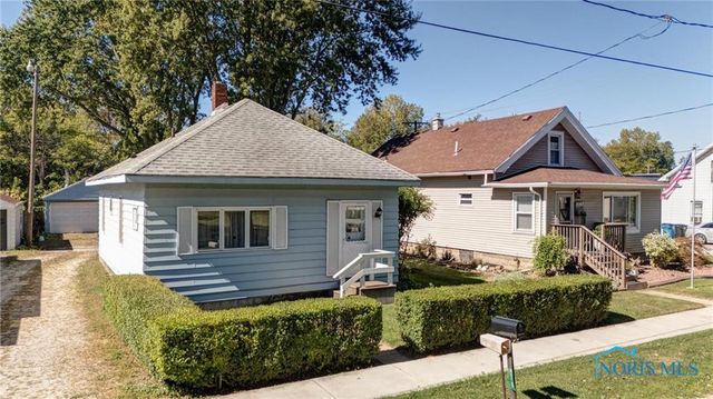 2079 Arkansas Street, Oregon, OH 43616