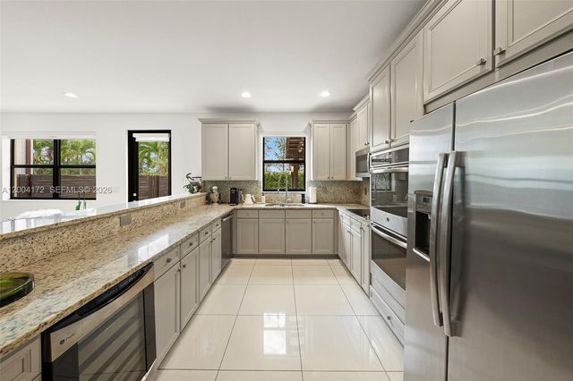 9890 NW 86th Terrace, Doral, FL 33178