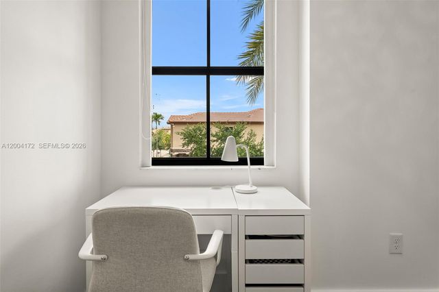 9890 NW 86th Terrace, Doral, FL 33178