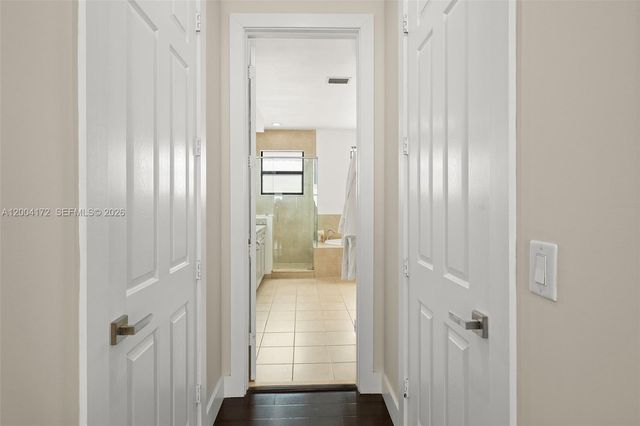 9890 NW 86th Terrace, Doral, FL 33178
