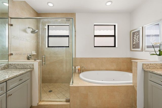 9890 NW 86th Terrace, Doral, FL 33178
