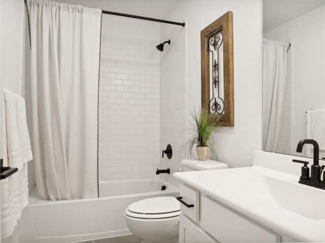 931 Tarkington Timbers Drive, Cleveland, TX 77327