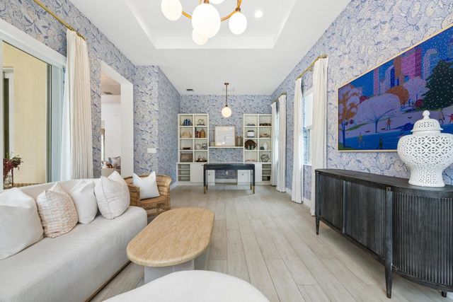 8001 SE Old Plantation Circle, Jupiter, FL 33458