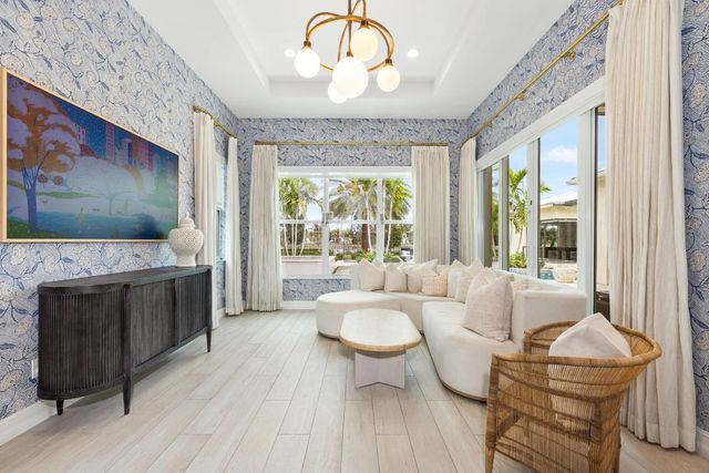 8001 SE Old Plantation Circle, Jupiter, FL 33458