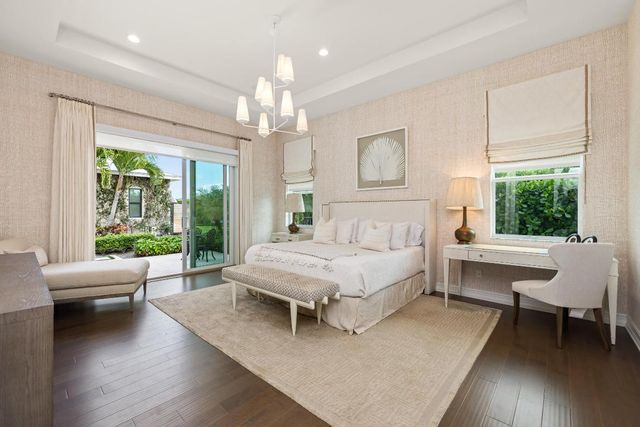 8001 SE Old Plantation Circle, Jupiter, FL 33458