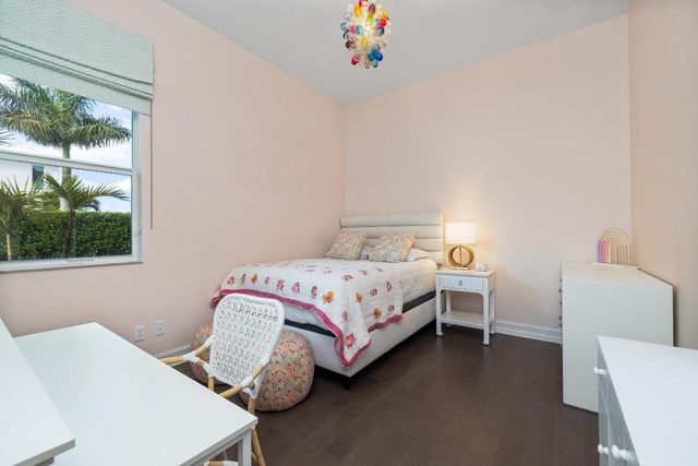 8001 SE Old Plantation Circle, Jupiter, FL 33458