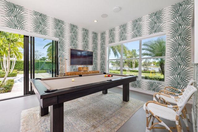 8001 SE Old Plantation Circle, Jupiter, FL 33458