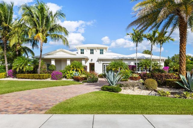 8001 SE Old Plantation Circle, Jupiter, FL 33458