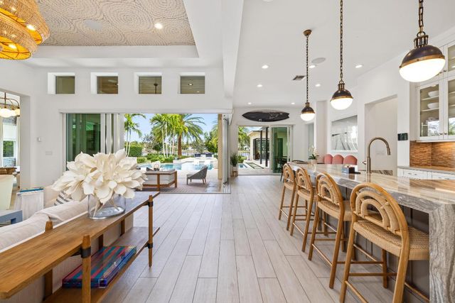 8001 SE Old Plantation Circle, Jupiter, FL 33458