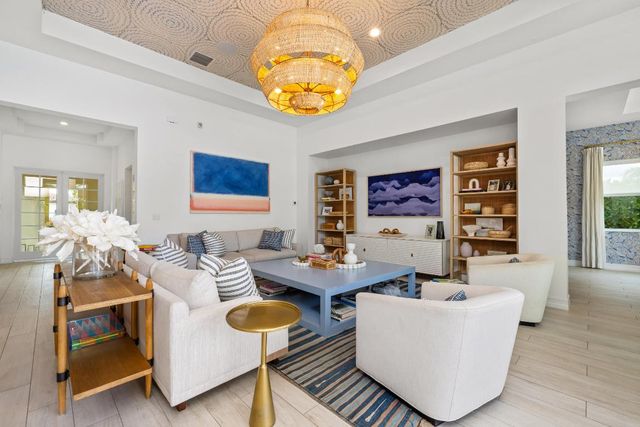 8001 SE Old Plantation Circle, Jupiter, FL 33458