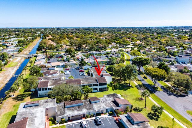 2561 Boundbrook Boulevard 209, Palm Springs, FL 33406