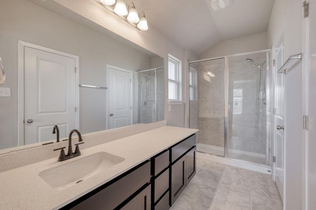 340 Black Opal DR, Jarrell, TX 76537