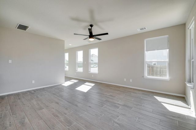 340 Black Opal DR, Jarrell, TX 76537