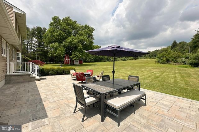 56 VALLEY RD, Lambertville, NJ 08530
