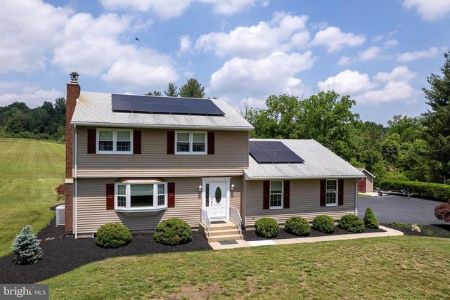 56 VALLEY RD, Lambertville, NJ 08530