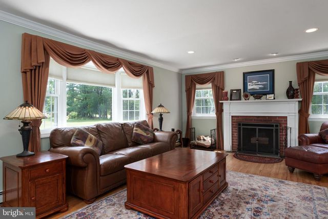56 VALLEY RD, Lambertville, NJ 08530
