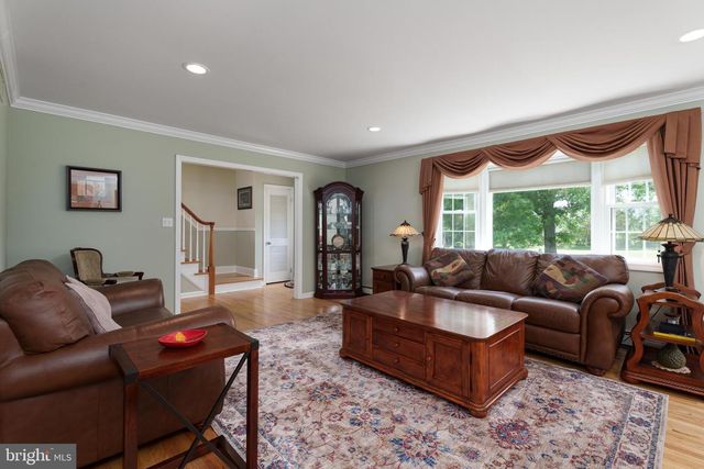 56 VALLEY RD, Lambertville, NJ 08530