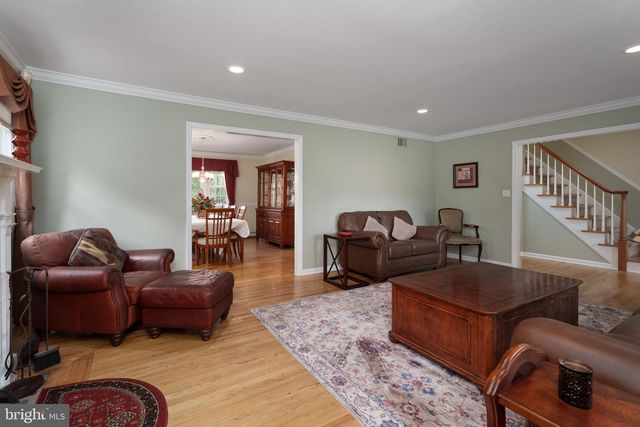56 VALLEY RD, Lambertville, NJ 08530