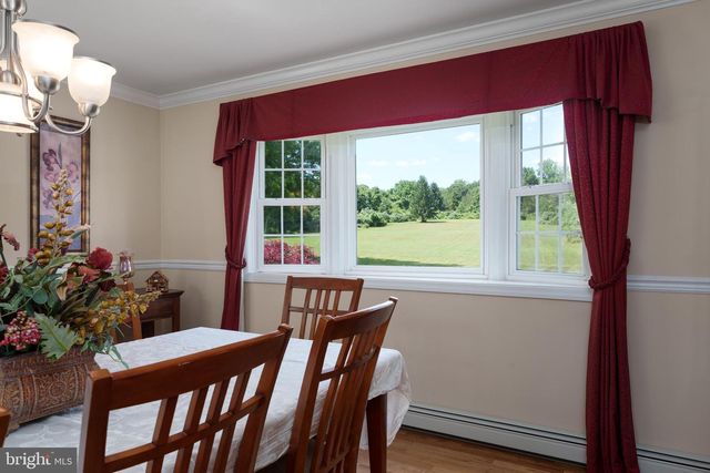 56 VALLEY RD, Lambertville, NJ 08530