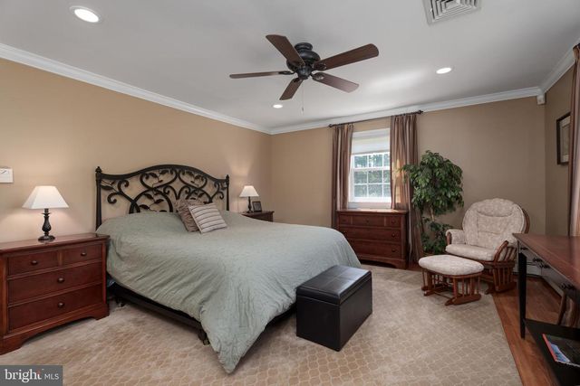 56 VALLEY RD, Lambertville, NJ 08530