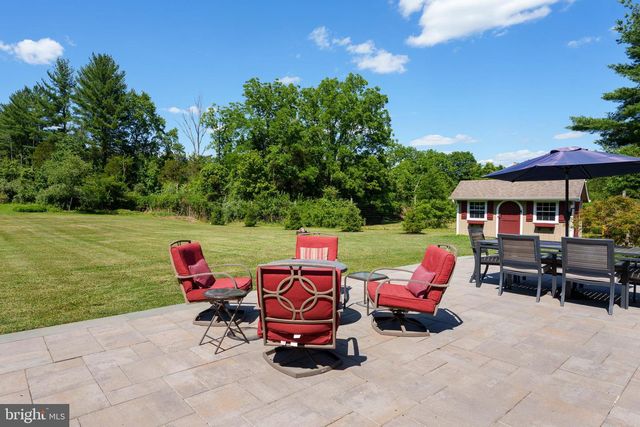 56 VALLEY RD, Lambertville, NJ 08530