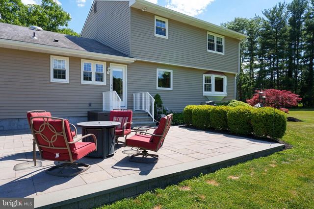 56 VALLEY RD, Lambertville, NJ 08530