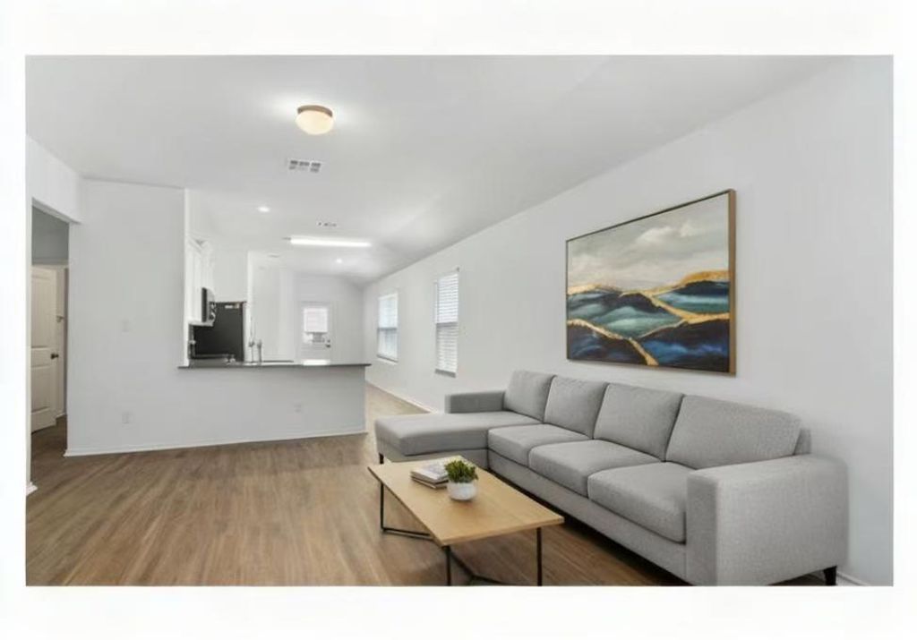 108 Joe Kidd LN, Jarrell, TX 76537