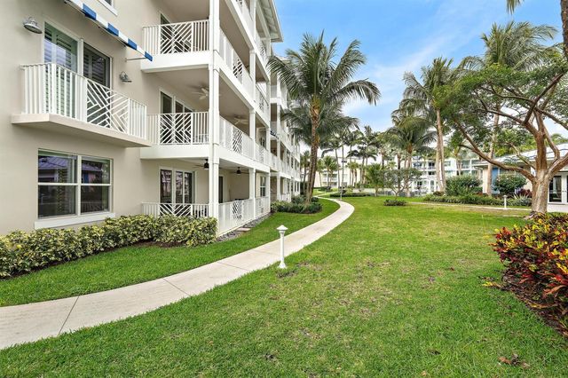 814 S Bay Colony Dr Drive S, Juno Beach, FL 33408