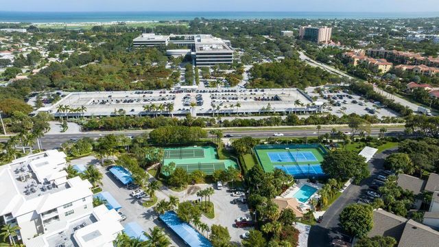 814 S Bay Colony Dr Drive S, Juno Beach, FL 33408