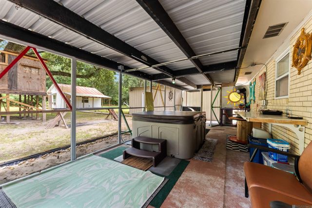 46157 Randall Rd, Hammond, LA 70401
