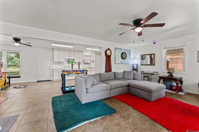46157 Randall Rd, Hammond, LA 70401