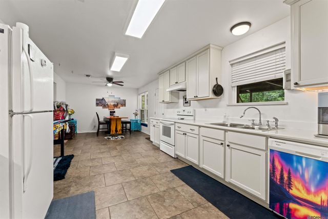 46157 Randall Rd, Hammond, LA 70401