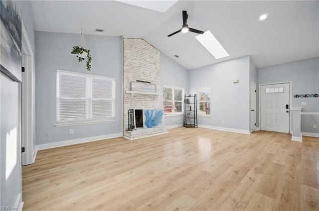 1856 Haviland DR, Virginia Beach, VA 23454