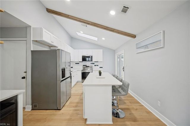 1856 Haviland DR, Virginia Beach, VA 23454