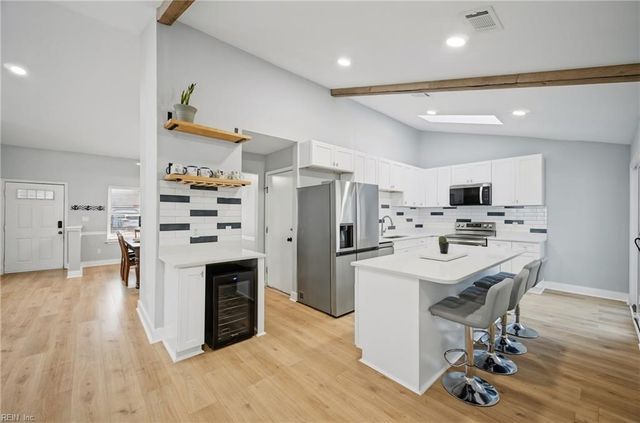 1856 Haviland DR, Virginia Beach, VA 23454