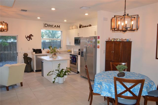 2744 SE 19th Street, Homestead, FL 33035