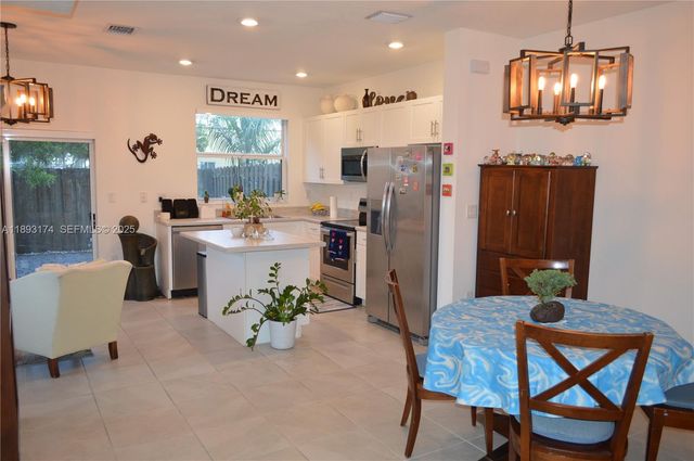 2744 SE 19th Street, Homestead, FL 33035