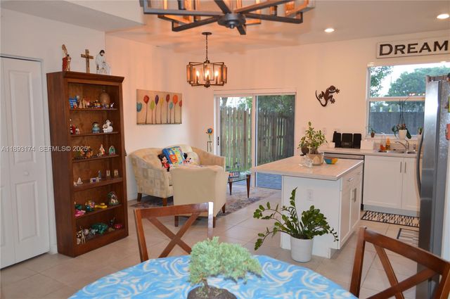 2744 SE 19th Street, Homestead, FL 33035