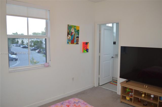 2744 SE 19th Street, Homestead, FL 33035