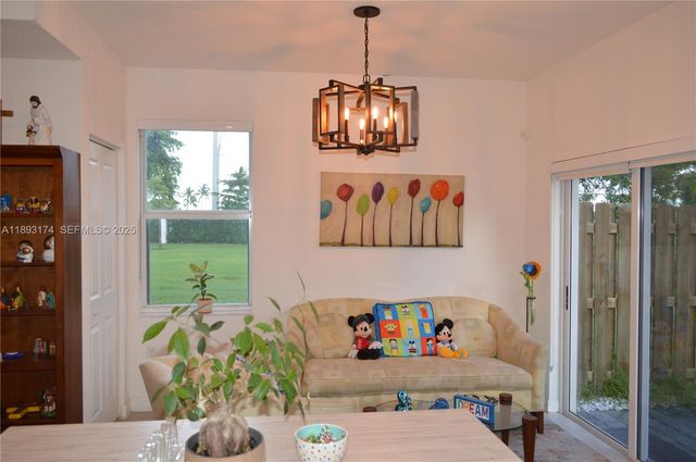 2744 SE 19th Street, Homestead, FL 33035