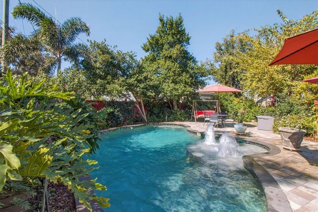 3030 8TH AVENUE N, St Petersburg, FL 33713