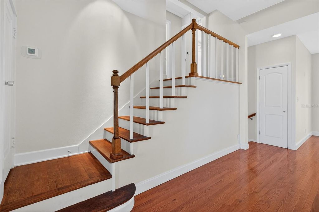 Image 29 of property listing at 3030 8TH AVENUE N, St Petersburg, FL 33713