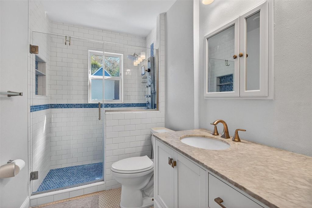 Image 34 of property listing at 3030 8TH AVENUE N, St Petersburg, FL 33713