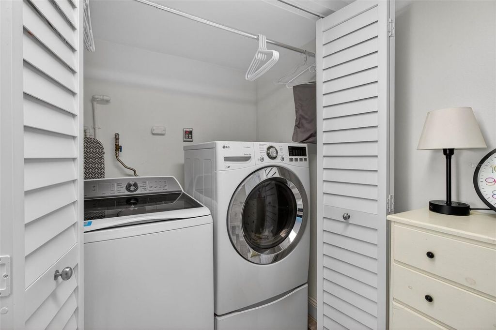 Image 35 of property listing at 3030 8TH AVENUE N, St Petersburg, FL 33713