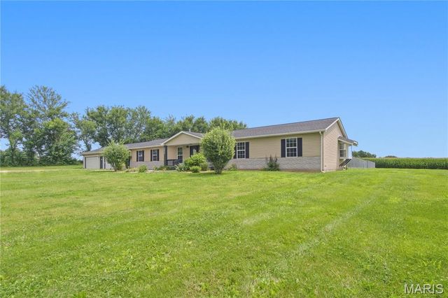 3933 Cherokee Trail, Edwardsville, IL 62025