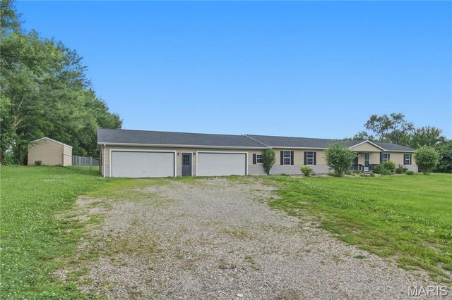 3933 Cherokee Trail, Edwardsville, IL 62025